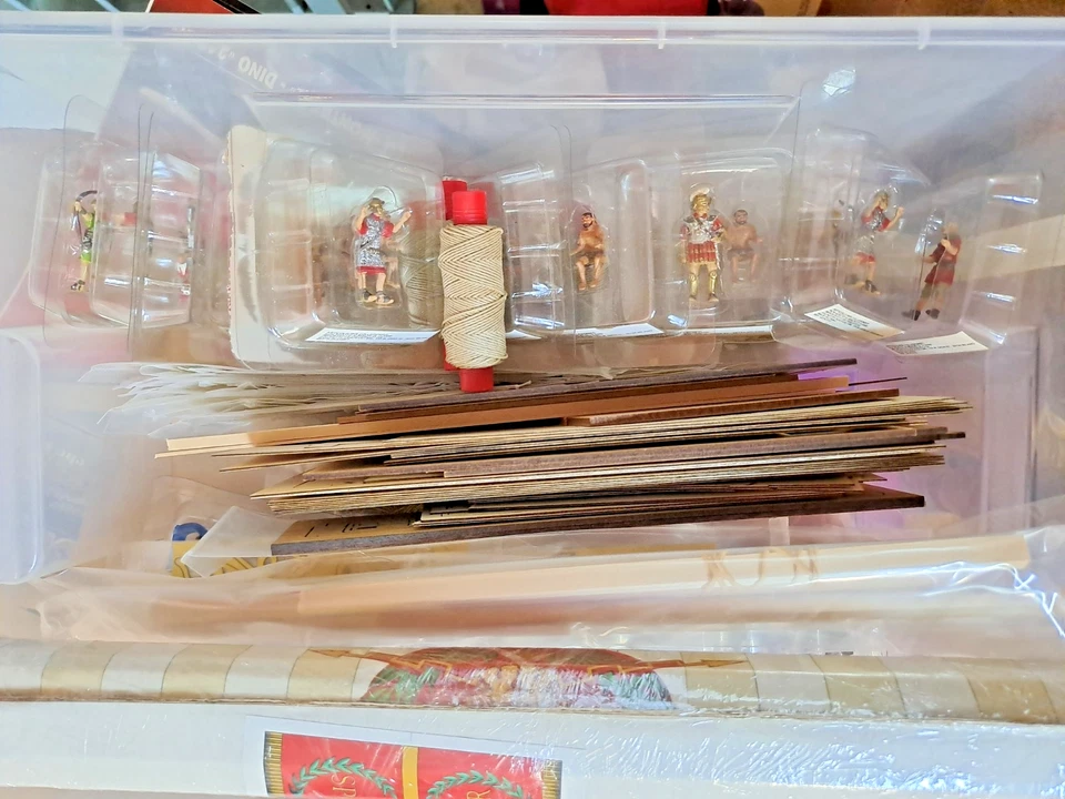 AMATI per HACHETTE - COSTRUISCI LA NAVE ROMANA - QUINQUIREMI ROMANA - 1:48 - Immagine 2 di 4