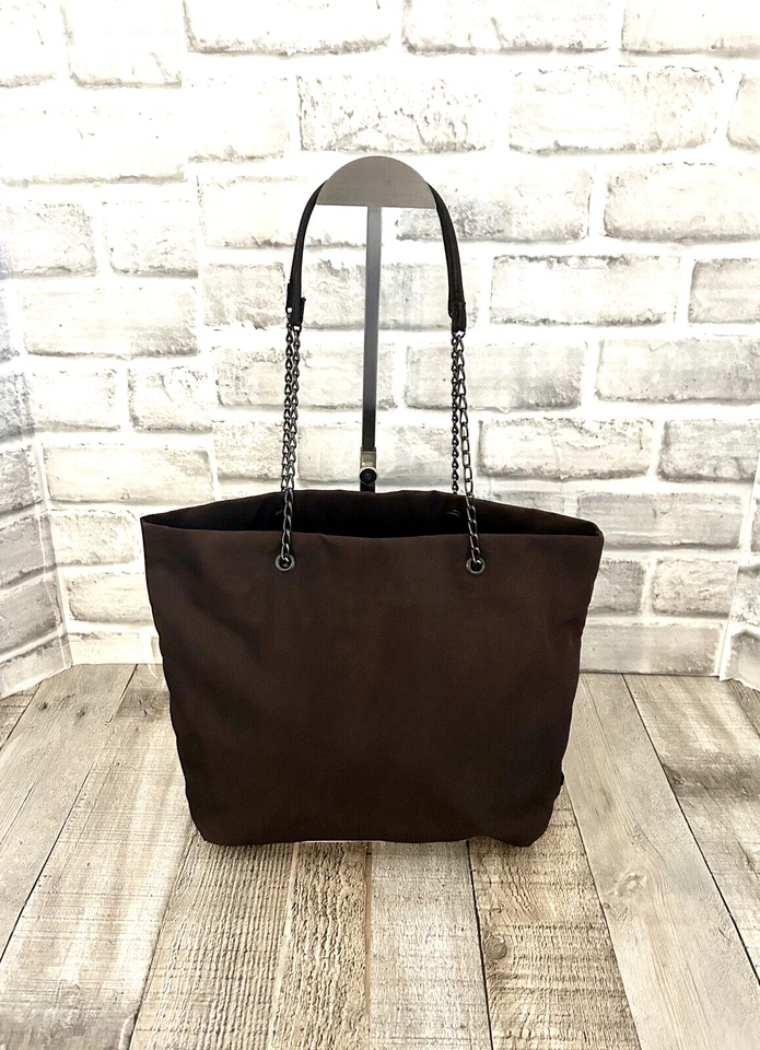 普拉达中号 CITY MORO 棕色 TESSUTO 尼龙皮革和链条肩带 # 29 二手状况完好! — 第 3/4 张图片