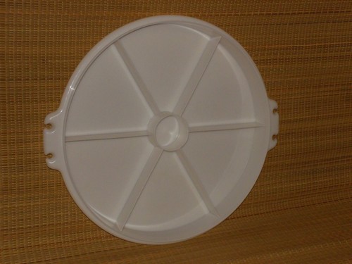 405-1 Tupperware Divided Party Tray, white, clean, good condition - Picture 2 of 3