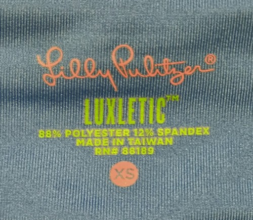 Lilly Pulitzer Luxletic Size XS Blue w/ Pink Sand Dollar Paisley Capri Leggings - Picture 3 of 16
