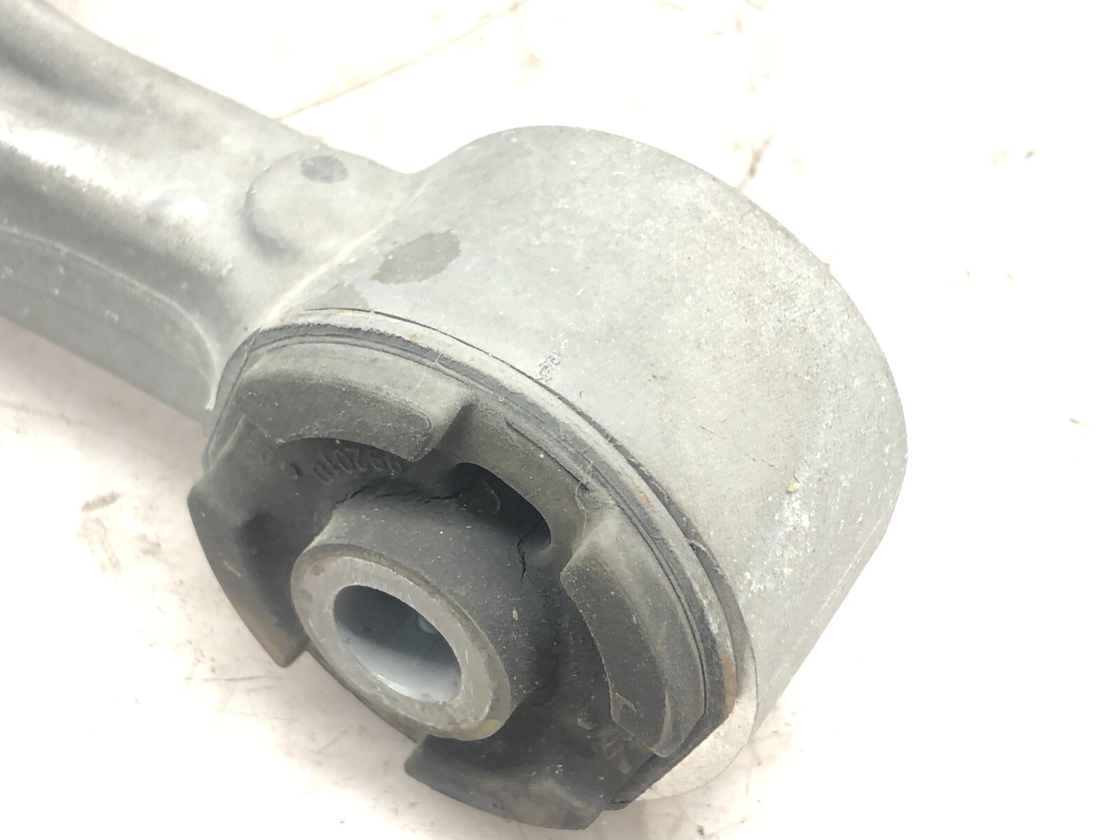 2014-2020 MASERATI QUATTROPORTE AWD RIGHT PASS FRONT UPPER CONTROL ARM OEM