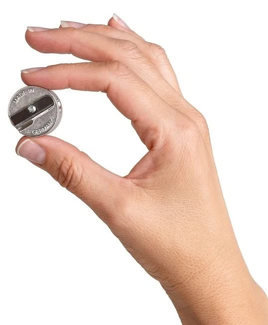 Afilador compacto de precisión 2 en 1 para lápices de ojos y labios - imprescindible para artistas Foto 4 de 4