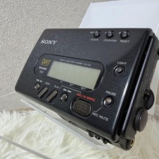 Sony TCD-D8 DAT Walkman registratore a nastro audio digitale portatile con custodia perfettamente funzionante