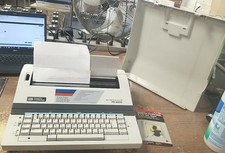 Smith Corona SPELL RIGHT II DICTIONARY XE 5200 Electric Typewriter W/ Cover. thumbnail