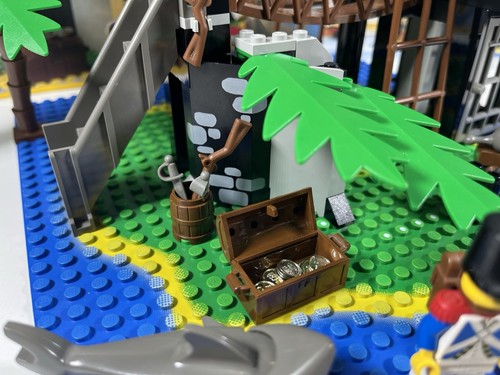 Vintage Lego Pirates ~ Set 6270 ~ Forbidden Island ~ Used ~ 100% Complete - Picture 3 of 19