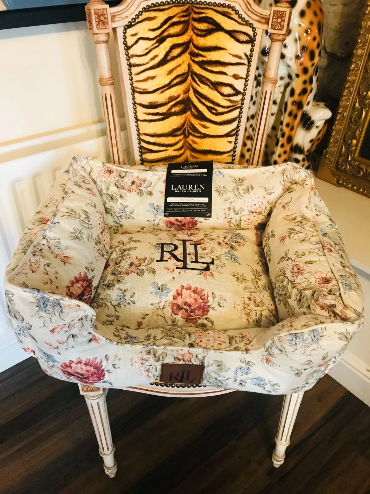 NEW RALPH LAUREN FLORAL DESIGN DOG PET BED SIZE 61CM X 51CM