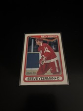 Steve Yzerman 1990 O-Pee-Chee Red Wings 222