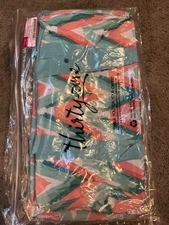 THIRTY ONE Medium Utility Tote in Painted Peaks