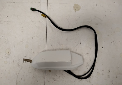 OEM SUMMIT WHITE ROOF FLAT ANTENNA MODULE W/ WIRE FOR 2025 CHEVROLET TAHOE