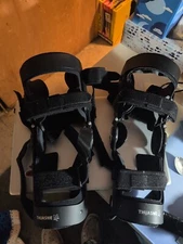 Townsend / Thuasne "REBEL RELIEVER" Knee Braces Pair Black  See Pictures Xs-L