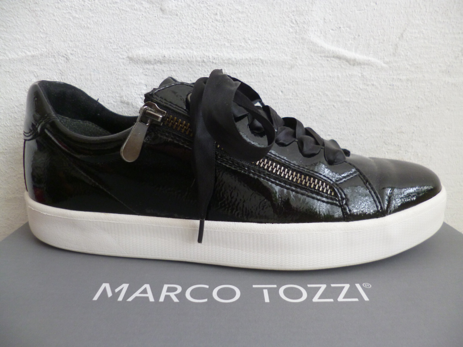 Marco Tozzi Lace Up Trainers Sneakers 