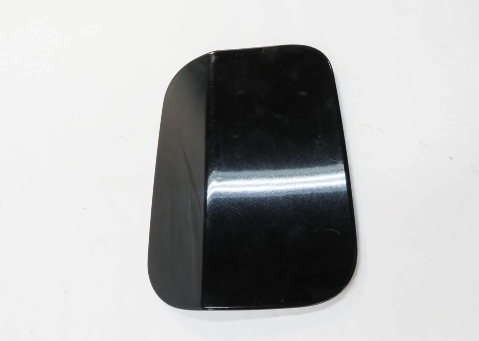 2004-2010 BMW 525i 528i 530i 535i 545i 550i M5 (E60) FUEL TANK DOOR LID (BLACK) - Image 3 of 4