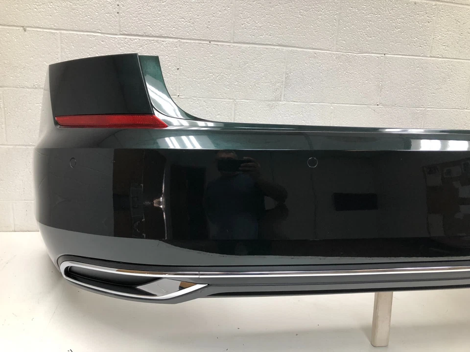 Parachoques trasero VW Volkswagen Passat 2020 2021 2022 con 6 sensores (verde carreras) #21 Foto 4 de 4