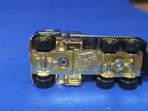 Vintage 1981 Hot Wheels Rig Wrecker M & C Towing Black Gold Good Condition - Picture 5 of 6