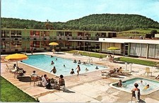 Postcard HOTEL SCENE Cave City Kentucky KY a/01 AJ0850