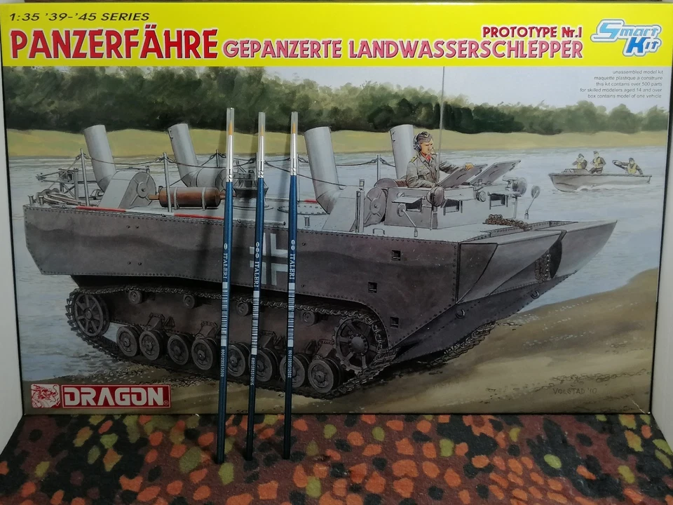 LOTTO NUOVO PANZER : 1 KIT DRAGON SCALA 1/35 + 3 PENNELLI ITALERI + CATALOGO - Immagine 3 di 4