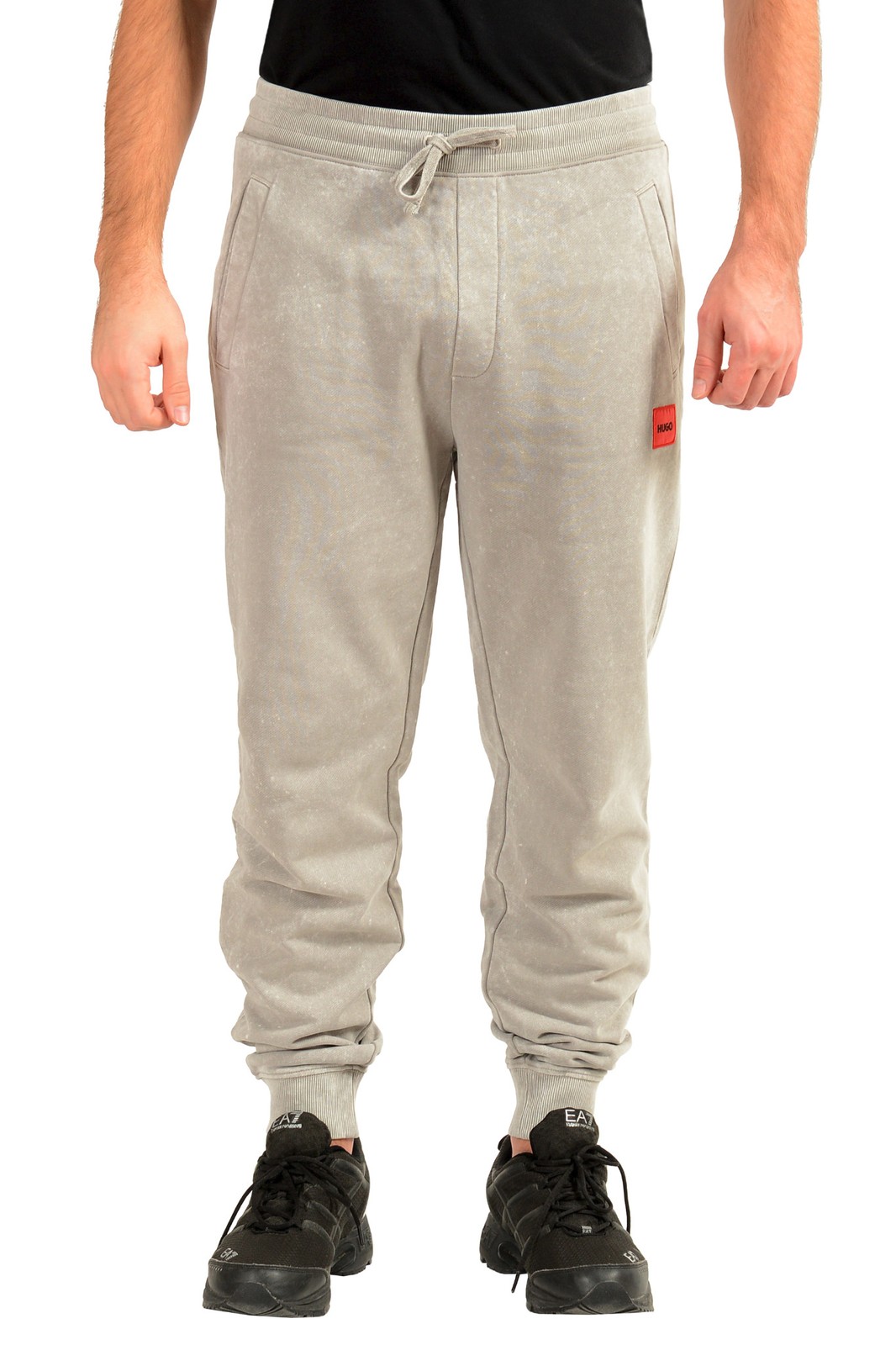 Спортивные брюки Hugo Boss мужские Doak_D222 с выцветшим серо-красным принтом с логотипом 15790₽