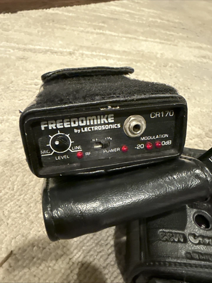 LECTROSONICS CR170 MINI VHF FREEDOMIKE RECEIVER & M170 BELT PACK TRANSMITTER + - Image 2 of 4