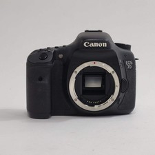 Canon EOS 7D 18.0MP Digital SLR DSLR Camera
