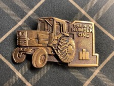 VINTAGE INTERNATIONAL HARVESTER BELT BUCKLE "THE NEW NUMBER ONE"