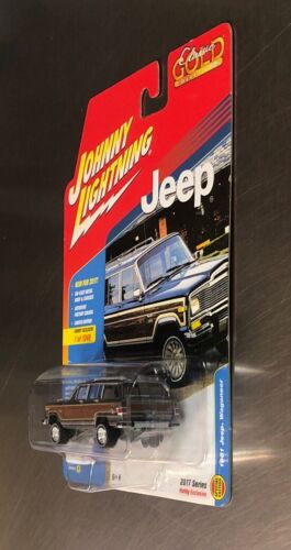 JOHNNY LIGHTNING 1981 JEEP WAGONEER CLASSIC GOLD 2017 SERIES HOBBY EXCLUSIVE - Picture 5 of 7