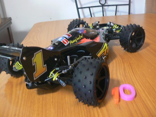 Tamiya Avante 2001 Radio Controlled Car - Picture 4 of 12