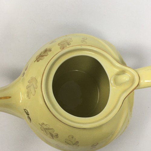 Vintage Hall Yellow 6-Cup Teapot with Gold Acorns & Leaves. Made in U.S.A. #0799 - Picture 7 of 17