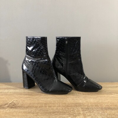 RAID Ankle Boots Womens Sz 5 Square Toe Textured Patent Leather Block Mid Heels
