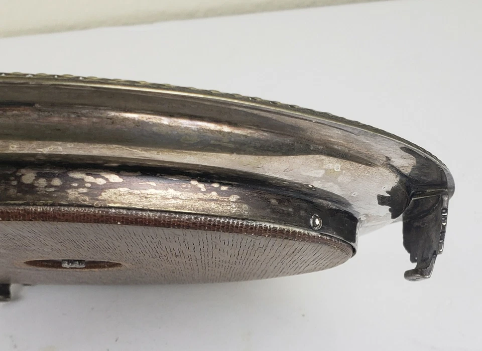 Placa circular antigua rara de roble inglés y plata con pies fundidos Foto 4 de 4