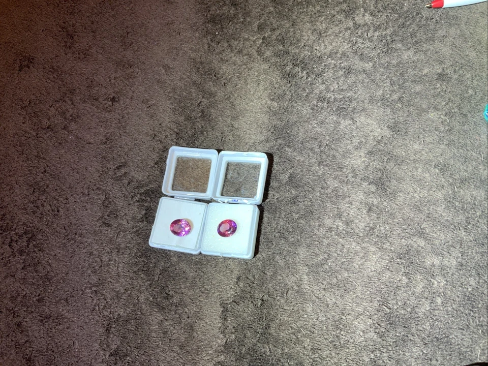 Розовые сапфиры 5,4 CTW 8 мм Rd Lab создали розовые/фиолетовые сапфиры - Изображение 3 из 4