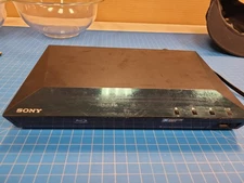 Sony BDP-S3100 Blu-Ray DVD Player Disc HDMI WiFi Streaming Media Device