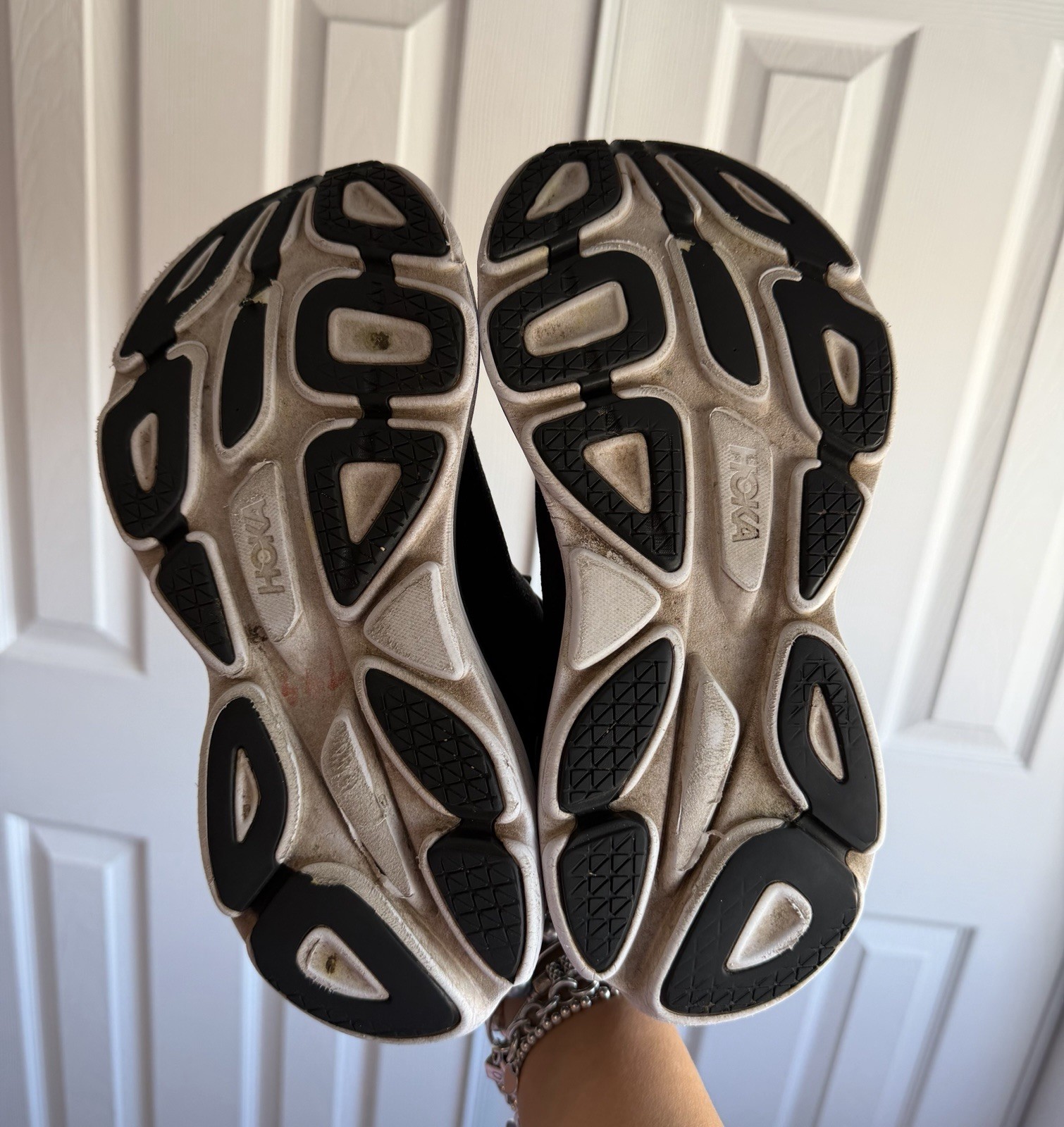 Hola Black One One Bondi Running Shoes Sneakers Athletic Size: 7B thumbnail 9