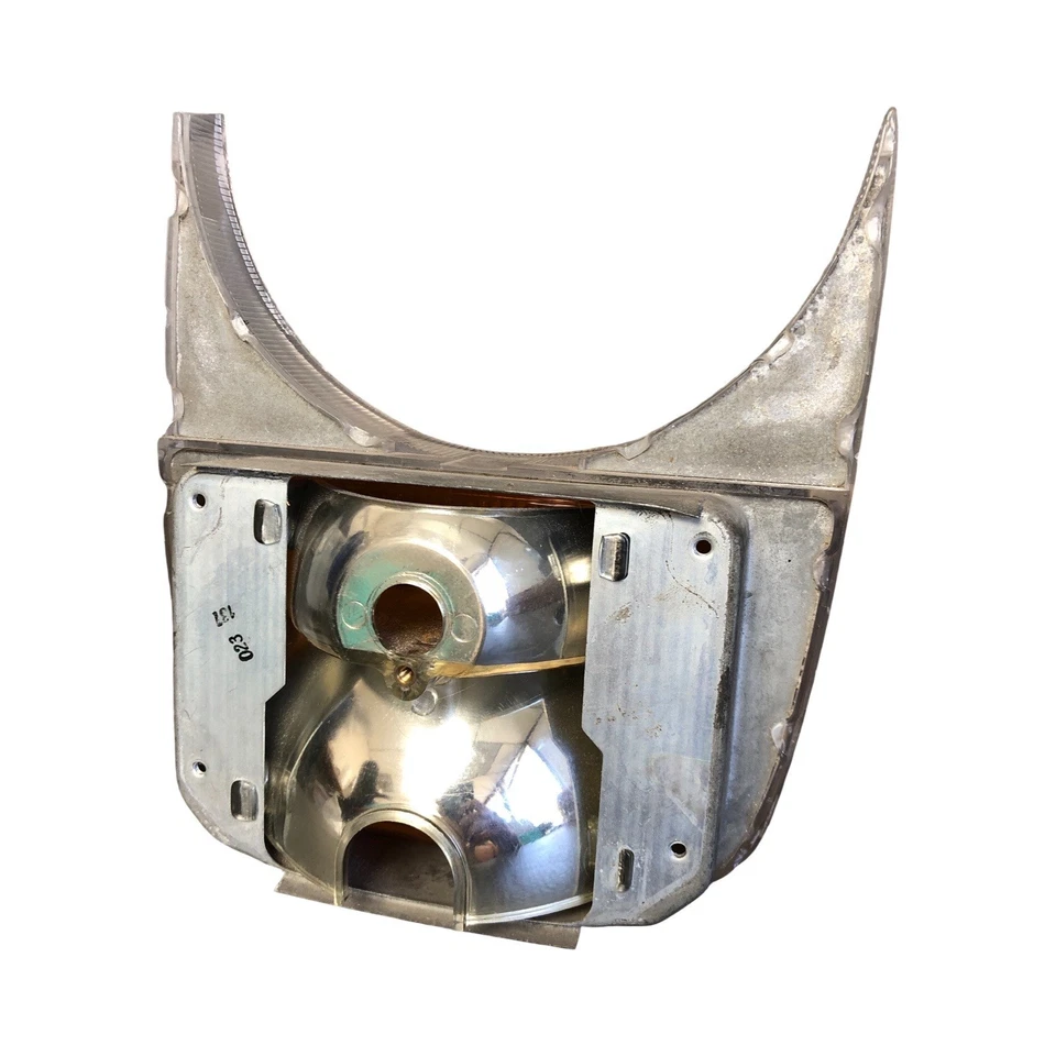 Mercedes Benz 230SL Pagoda Head Turn Signal Cover Bosch OEM - Image 2 of 4