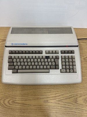Extremely Rare! Commodore B500 Serial #1677. Powers On, *UNTESTED. READ..