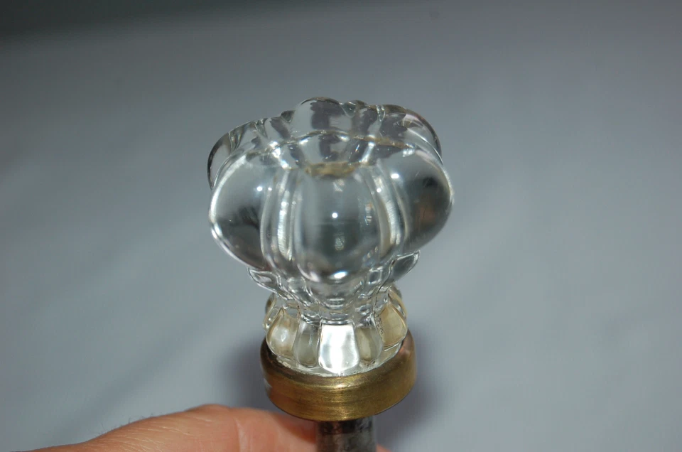 ANCIEN BOUTON DE PORTE DE MEUBLE TIROIR en CRISTAL /VERRE POIGNÉE ANCIENNE - Photo 3/3