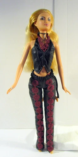 Barbie Puppe Shakira Blond Weste Hose Halskette 29 cm Mattel 1999 / 2000