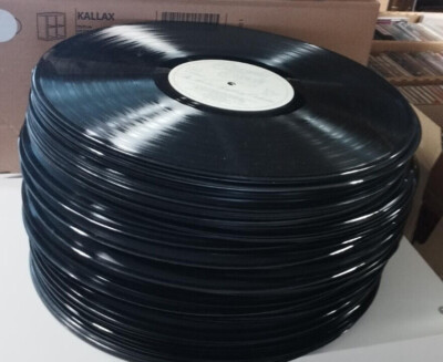 20x 12'' VINYL LP SCHALLPLATTEN DEKO PARTYKELLER BASTELN