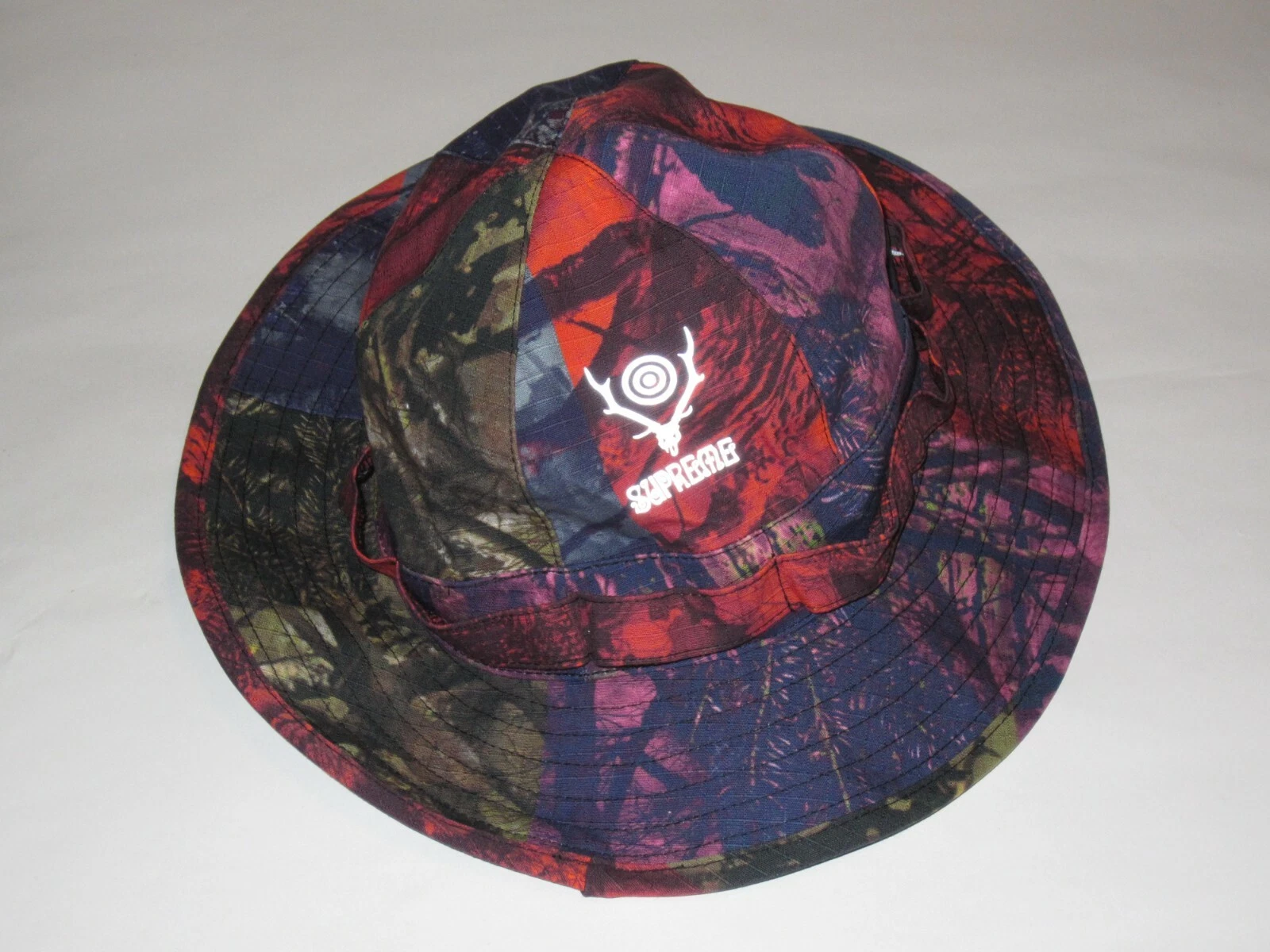 SUPREME x SOUTH2 WEST8 chapeau jungle multicolore seau camouflage petit/moyen NEUF S/S 21