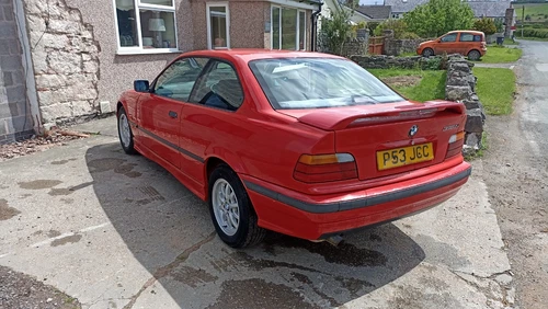 bmw e36 318is coupe - Picture 2 of 12