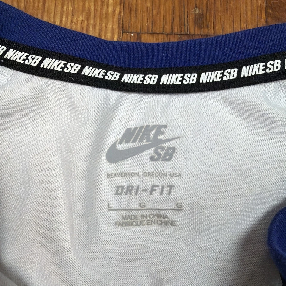 Camisa Nike SB Para Hombres L Dri Fit Monopatín Raglán Timbre Henley Azul Blanco Foto 3 de 4