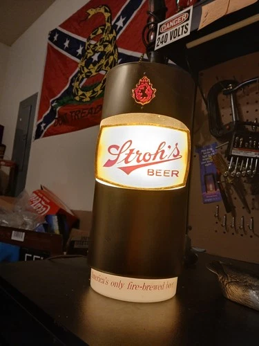 Vintage 1960’s Stroh’s Beer Round Light Up Aluminum Cylinder Sign Works 13” Tall