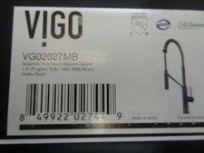 VIGO VG02027MB 24" Magnetic Single-Handle with Pull-Down Sprayer Kitchen Faucet