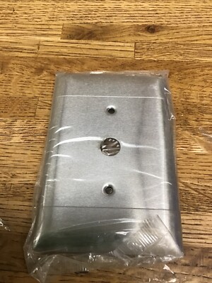 Sierra Stainless Jumbo Round Hole Cover Plate 1/2''hole