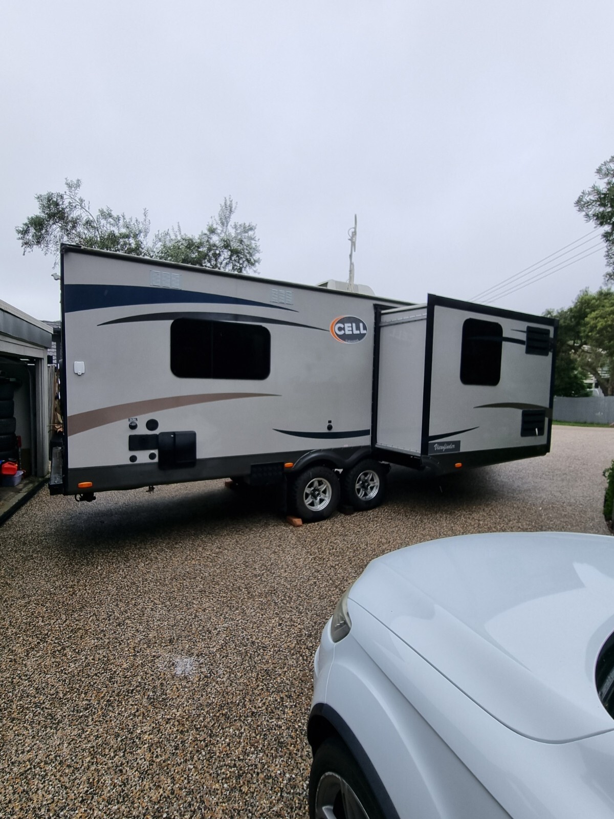 2014 CELL VIEWFINDER 25 FOOT CARAVANSOLARESC eBay