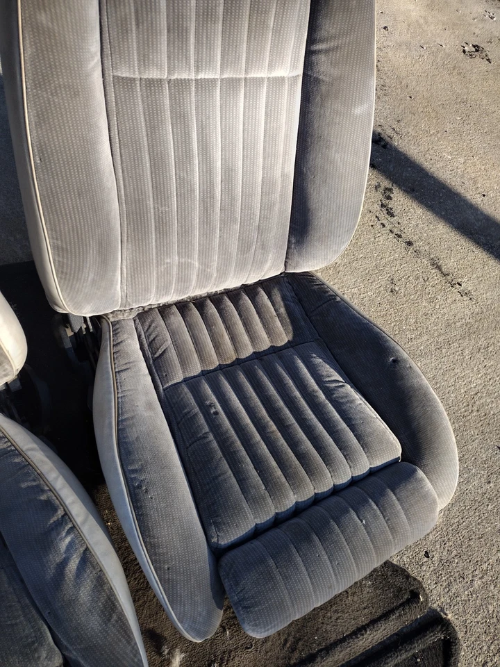 Ford Mustang Fox 1987-1993 carrocería asientos delanteros izquierdo derecho conductor pasajero OEM Foto 3 de 4