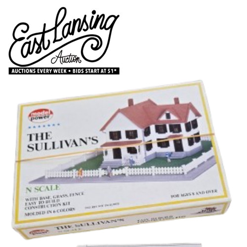 Model Power N Scale The Sullivan’s with Base, Grass and Fence Kit #1557 | Zustand: New