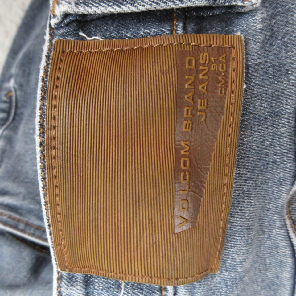 Volcom Jeans Mens 32x30 Solver Modern Straight Blue Denim Skate Surf - Image 2 of 4