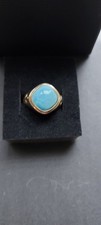 Sehr schöner und massiver 375er Gelbgold-Ring mit 12 x 12 mm Larimar