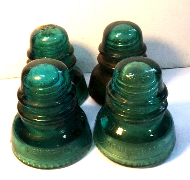 Lot of 4 Antique HEMINGRAY No 40 Aqua Glass Insulators - need to be cleaned!