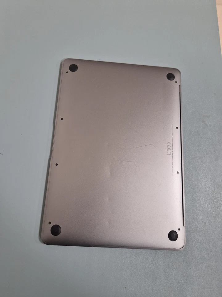 Apple MacBook A1534 (2017) – i7-7Y75, 8GB RAM, 512GB SSD, 12", Space Gray - Image 4 of 4